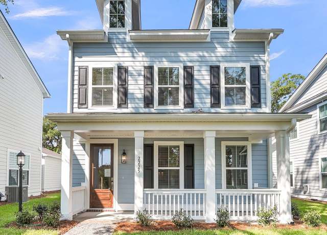 Property at 2225 Blue Bayou Blvd, Johns Island, SC 29455, 3 beds, 2.5 baths