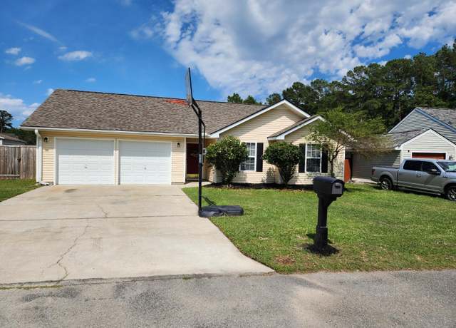 Property at 102 Jasimine Ct, Summerville, SC 29486, 3 beds, 2 baths