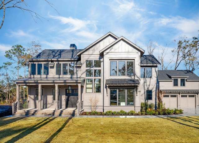 Property at 3917 Delinger Dr, Mount Pleasant, SC 29466, 6 beds, 4.5 baths