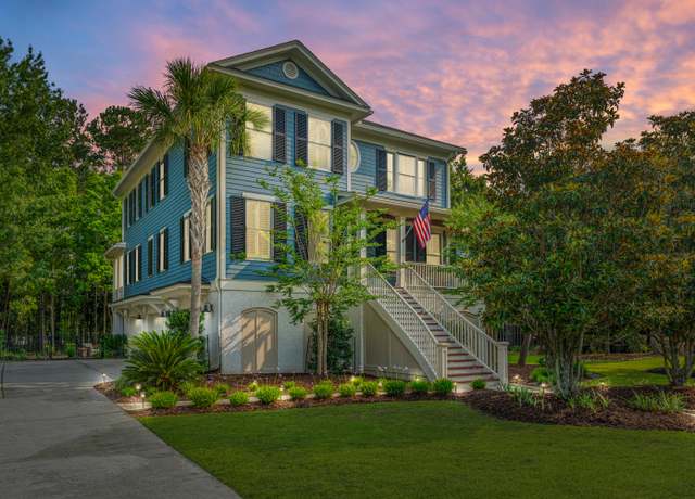 Property at 1531 Capel St, Mount Pleasant, SC 29466, 4 beds, 3.5 baths