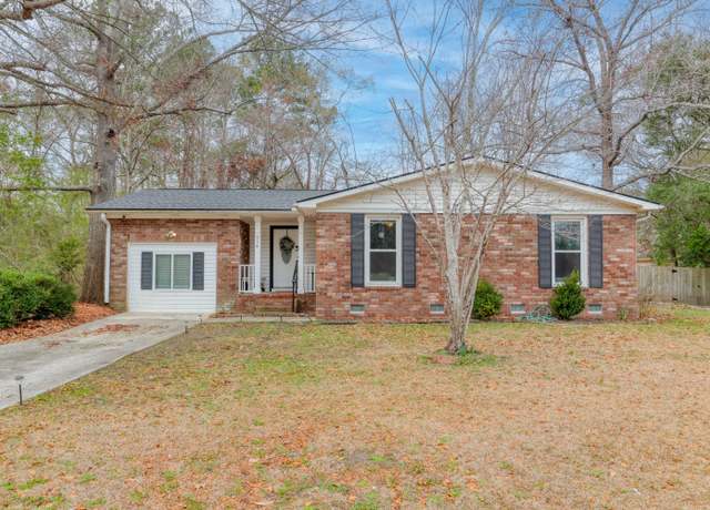 Property at 214 Terry Ave, Summerville, SC 29485, 4 beds, 2 baths