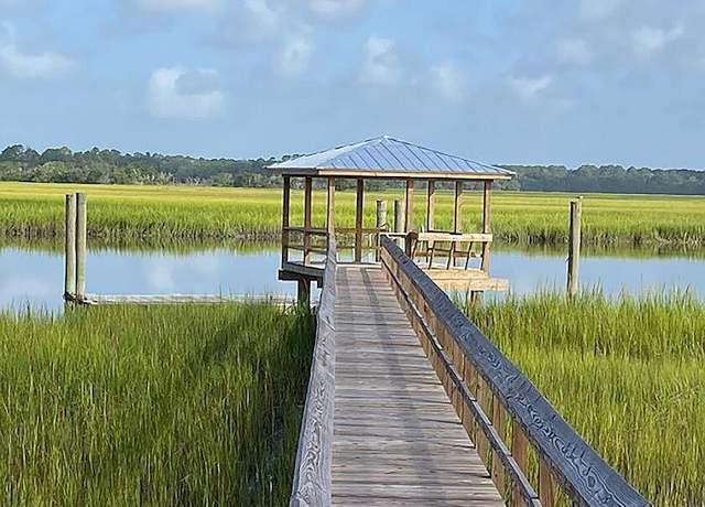 Property at 83 Cocktail Ln, Edisto, SC 29438
