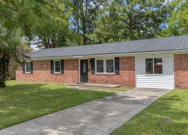 Property at 212 Gardenia St, Summerville, SC 29483, 3 beds, 2 baths