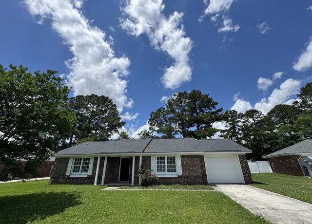 Property at 1102 Hampton Ct, Summerville, SC 29486, 3 beds, 2 baths