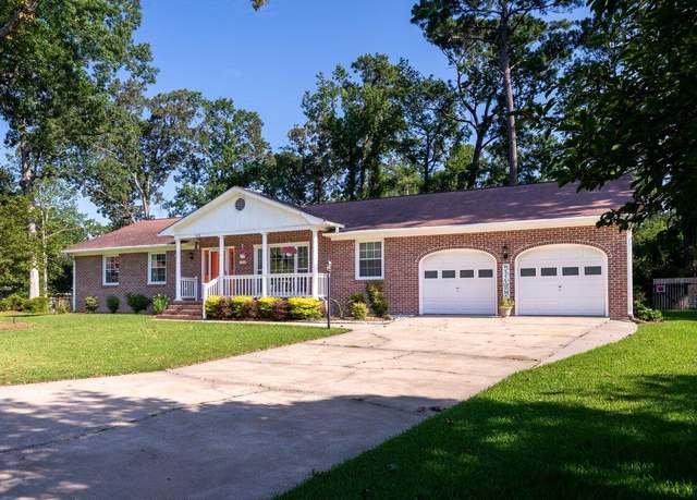 Property at 106 Labrador Ct, Summerville, SC 29485, 3 beds, 2 baths