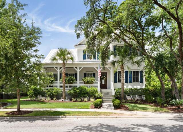 Property at 458 Lesesne St, Charleston, SC 29492, 5 beds, 4.5 baths