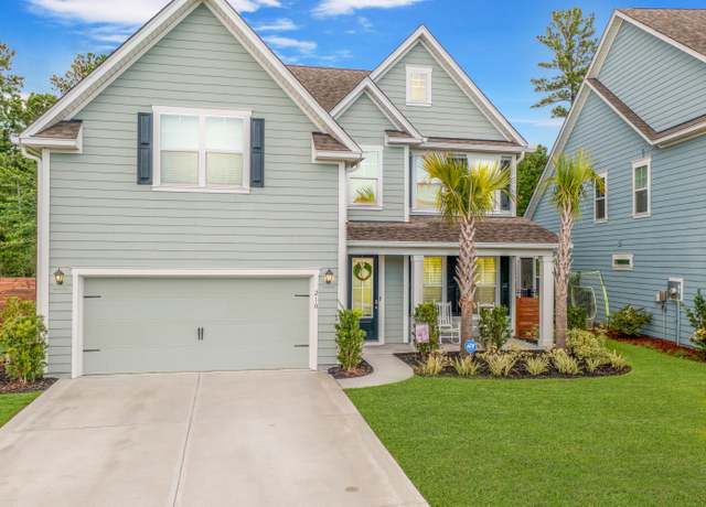 Property at 210 Shortmarsh St, Summerville, SC 29486, 5 beds, 3 baths