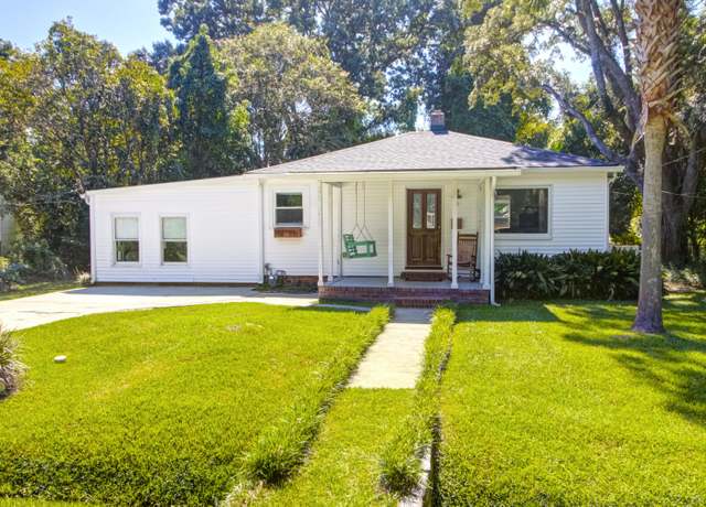 Property at 5 Jerry Dr, Charleston, SC 29407, 3 beds, 2 baths
