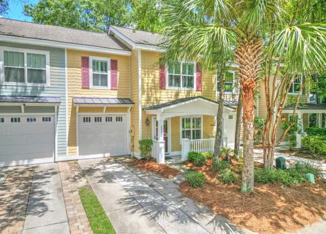 Property at 112 Grand Palm Ln, Summerville, SC 29485, 3 beds, 2.5 baths