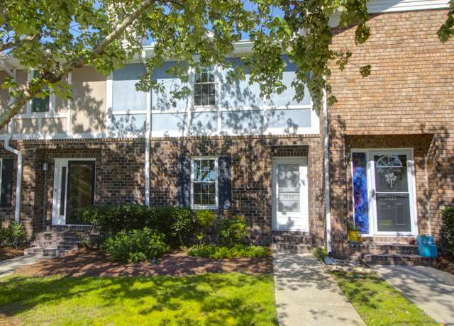 Property at 2927 Cathedral Ln, Charleston, SC 29414, 2 beds, 2.5 baths