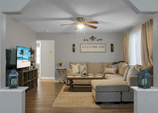 Property at 116 Magnolia St, Bonneau, SC 29431, 3 beds, 1 bath