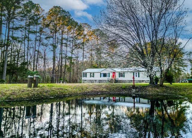 Property at 107 Bessie Ln, Bonneau, SC 29431, 4 beds, 2 baths