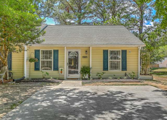 Property at 1507 Blaze Ln, Charleston, SC 29412, 2 beds, 2 baths