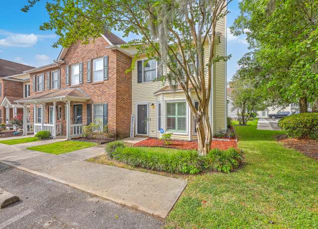 Property at 811 Reserve Way, Summerville, SC 29485, 2 beds, 1.5 baths