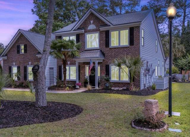 Property at 555 Pointe Of Oaks Rd, Summerville, SC 29485, 5 beds, 2.5 baths