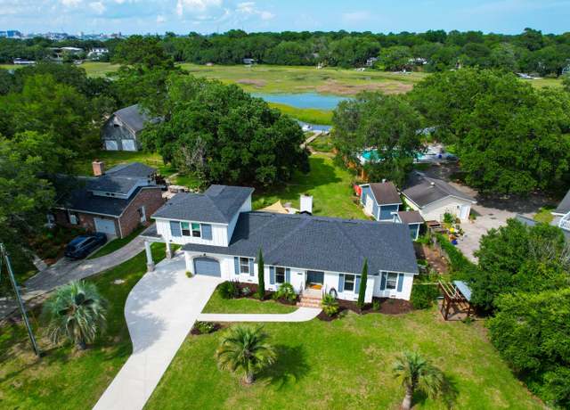 Property at 1468 N Relyea Ave, Charleston, SC 29412, 3 beds, 3 baths