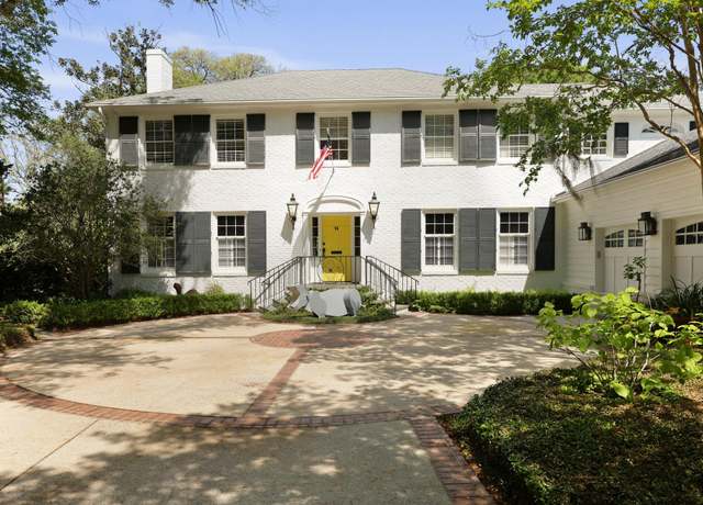 Property at 14 Guerard Rd, Charleston, SC 29407, 5 beds, 3.5 baths