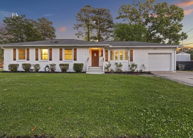 Property at 1113 Smithfield Pl, Hanahan, SC 29410, 3 beds, 2 baths
