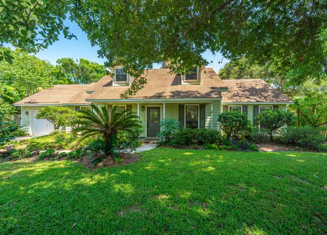 Property at 1136 Two Rivers Ct, Mount Pleasant, SC 29464, 4 beds, 3 baths