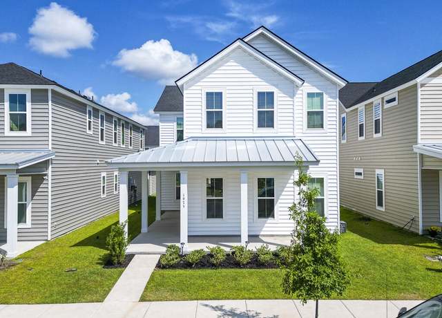 Property at 1975 Longhorn Ln, Summerville, SC 29485, 5 beds, 4.5 baths