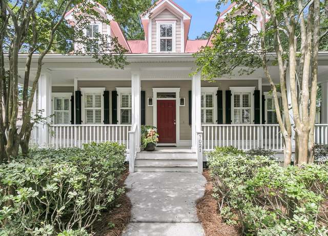 Property at 7021 Schooner St, Charleston, SC 29492, 4 beds, 3.5 baths