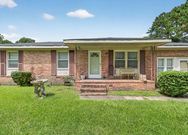 Property at 3406 Old Pond Rd, Johns Island, SC 29455, 4 beds, 1.5 baths