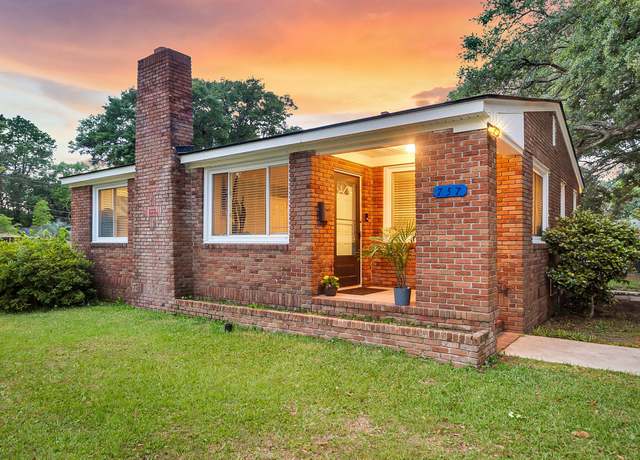Property at 757 Longfellow Rd, Charleston, SC 29407, 3 beds, 2 baths
