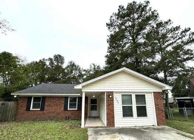 Property at 1005 Colony Ct, Summerville, SC 29486, 3 beds, 2 baths