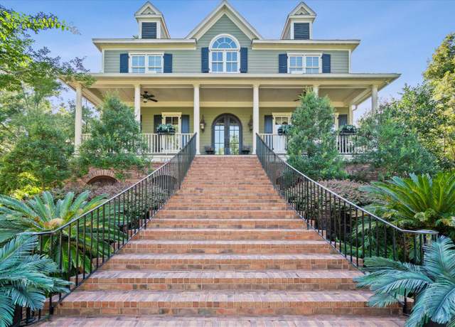 Property at 2217 Beckenham Dr, Mount Pleasant, SC 29466, 4 beds, 4 baths