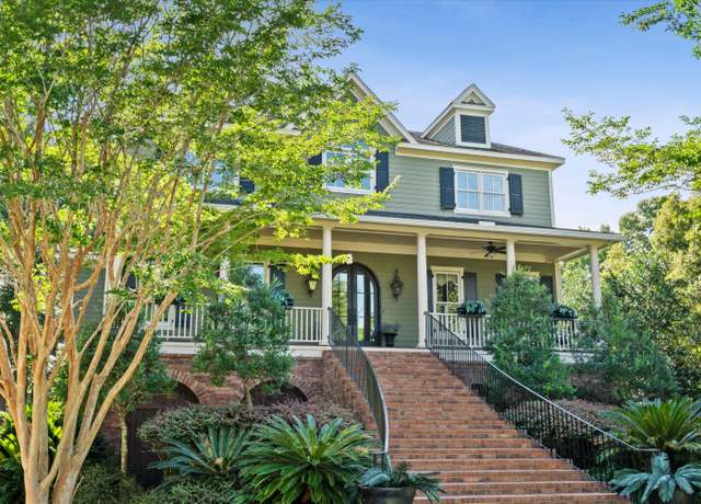 Property at 2217 Beckenham Dr, Mount Pleasant, SC 29466, 4 beds, 4 baths