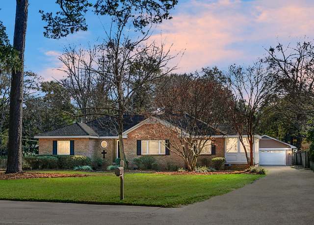 Property at 917 S Main St, Summerville, SC 29483, 3 beds, 2 baths