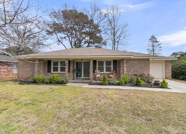 Property at 303 Gippy Dr, Summerville, SC 29486, 3 beds, 2 baths