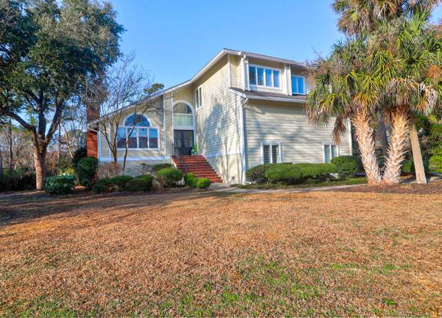 Property at 1784 Omni Blvd Blvd, Mount Pleasant, SC 29466, 4 beds, 3 baths