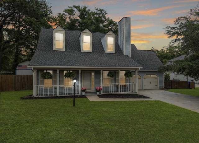 Property at 1410 Diamond Blvd, Mount Pleasant, SC 29466, 4 beds, 2.5 baths