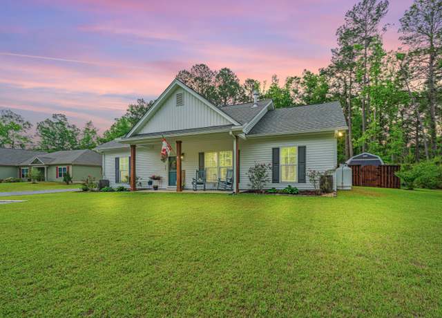 Property at 229 Twin Lake Dr, Summerville, SC 29483, 3 beds, 2 baths