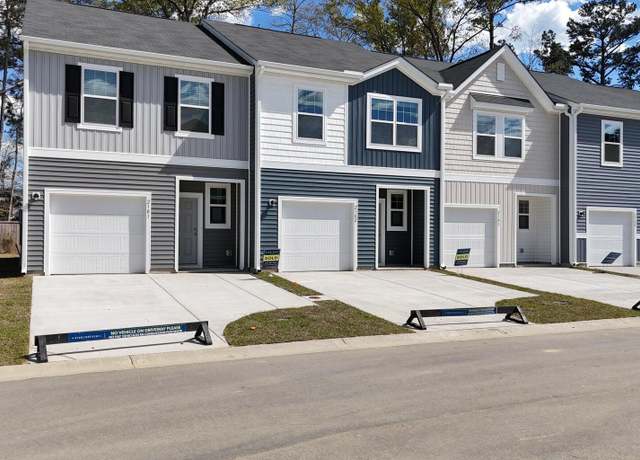 Property at 2703 Scarlett Maple St, Summerville, SC 29486, 2 beds, 2.5 baths