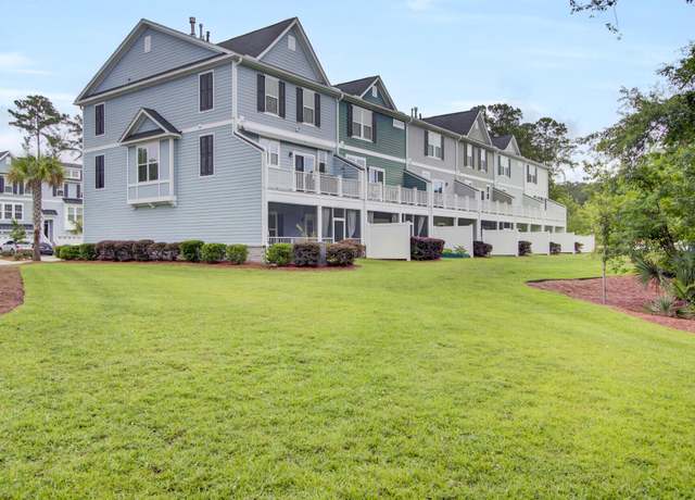 Property at 1550 Moss Spring Rd, Mount Pleasant, SC 29466, 4 beds, 3.5 baths
