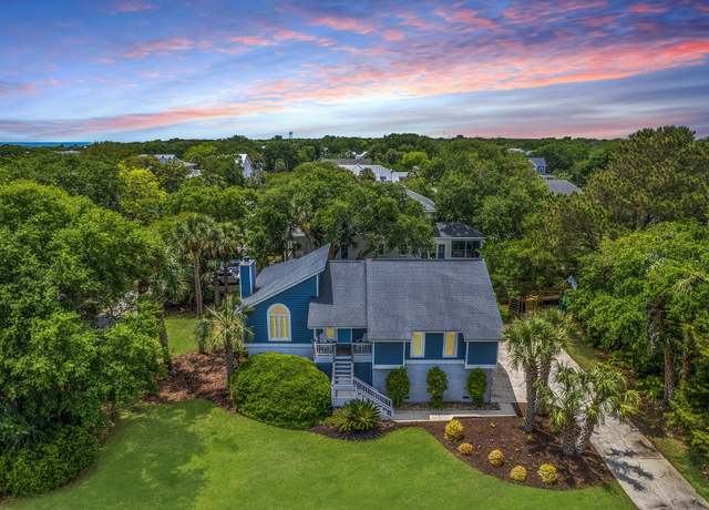 Property at 13 32nd Ave, Isle Of Palms, SC 29451, 3 beds, 2 baths