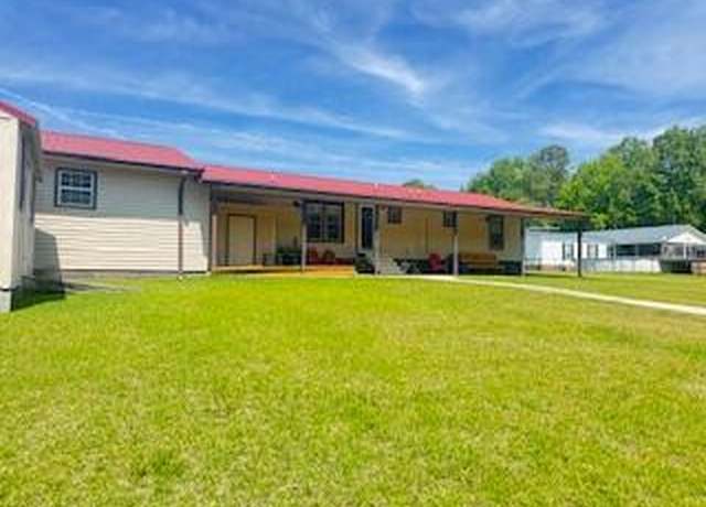Property at 1045 Autumn Ln, Summerton, SC 29148, 3 beds, 2 baths