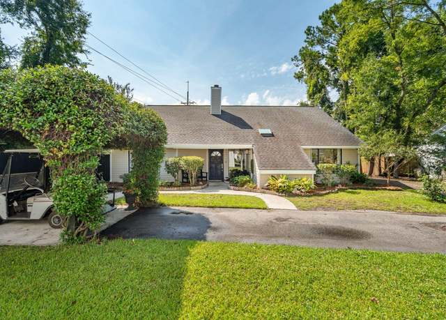 Property at 1126 Middleton Ct, Mount Pleasant, SC 29464, 4 beds, 3 baths