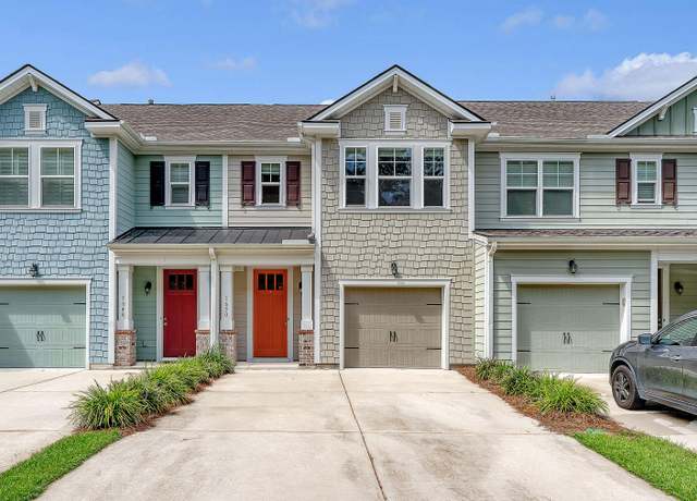 Property at 1650 Bridwell Ln, Mount Pleasant, SC 29466, 3 beds, 2.5 baths
