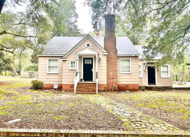 Property at 411 Maplewood Dr, Walterboro, SC 29488, 3 beds, 2 baths