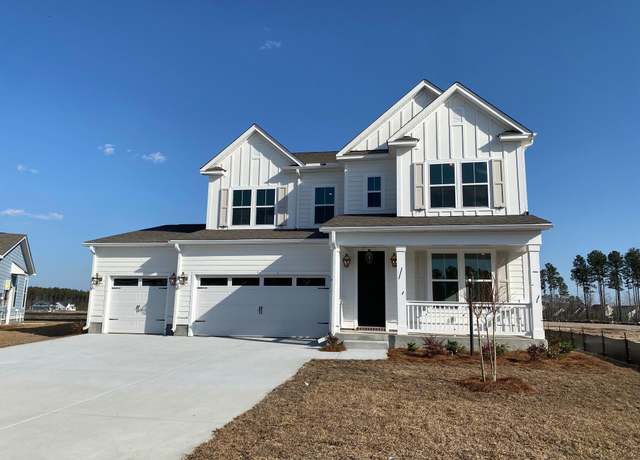 Property at 752 Maynard Ln, Summerville, SC 29486, 5 beds, 4.5 baths