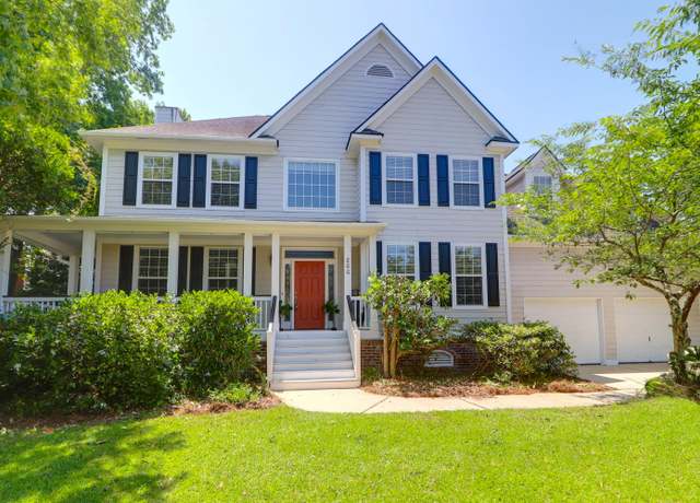 Property at 200 Oak Point Landing Dr, Mount Pleasant, SC 29464, 5 beds, 2.5 baths