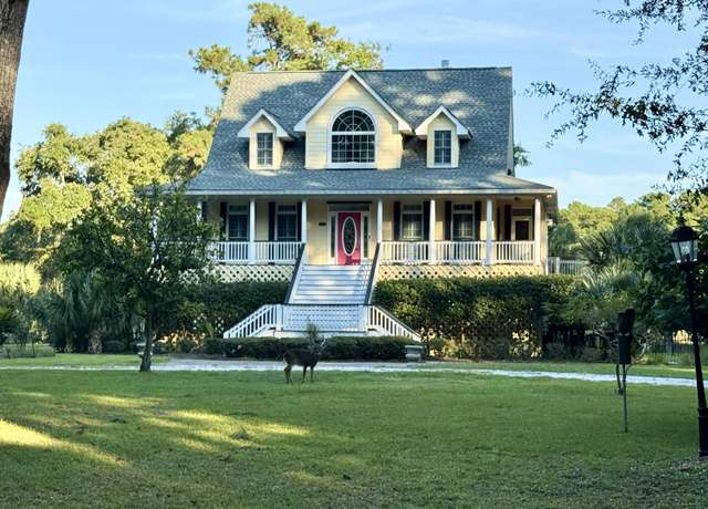 Property at 8970 Palmetto Rd, Edisto Island, SC 29438, 3 beds, 2.5 baths