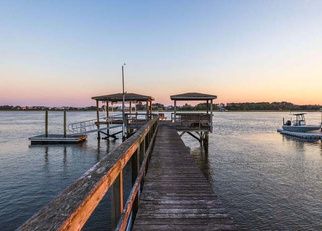Property at 2231 Lazy River Dr, Charleston, SC 29414, 3 beds, 2 baths