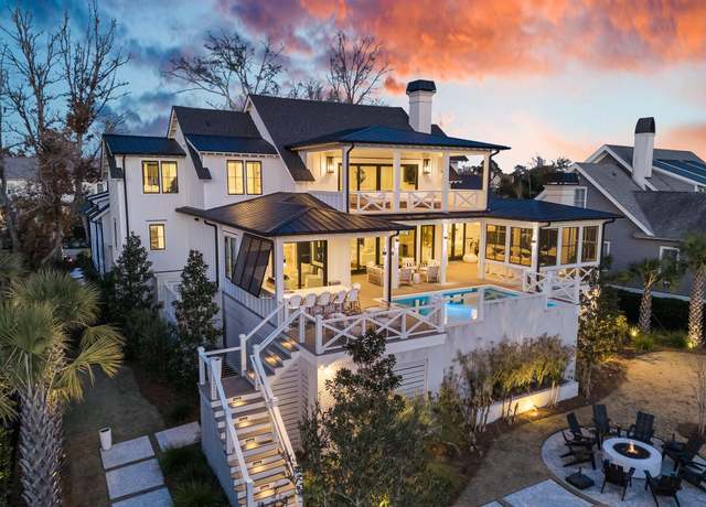 Property at 151 Brailsford St, Charleston, SC 29492, 5 beds, 6 baths
