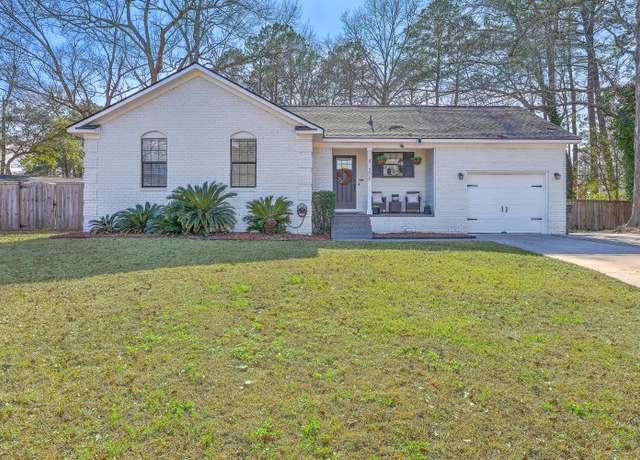 Property at 206 Braly Dr, Summerville, SC 29485, 3 beds, 2 baths