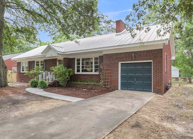 Property at 1534 Salisbury St, Charleston, SC 29407, 5 beds, 3 baths