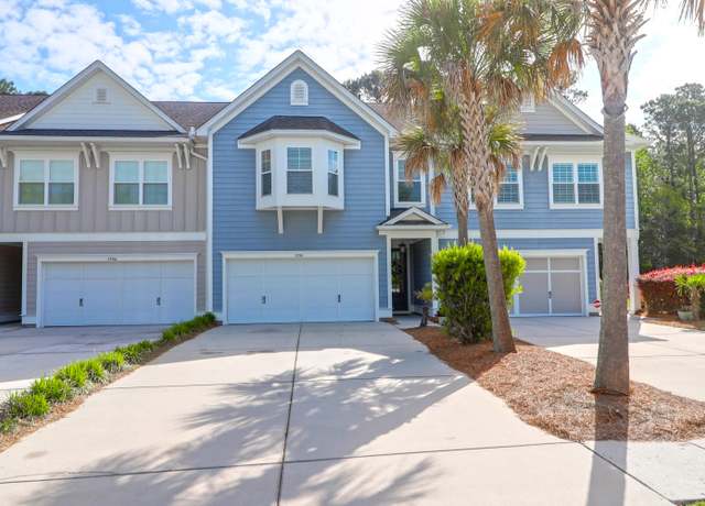 Property at 2338 Kings Gate Ln, Mount Pleasant, SC 29466, 3 beds, 2.5 baths